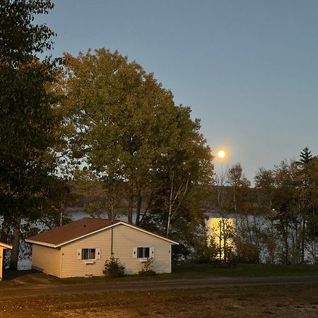 The Fundy Rocks Resort Хопуэлл Кейп Экстерьер фото